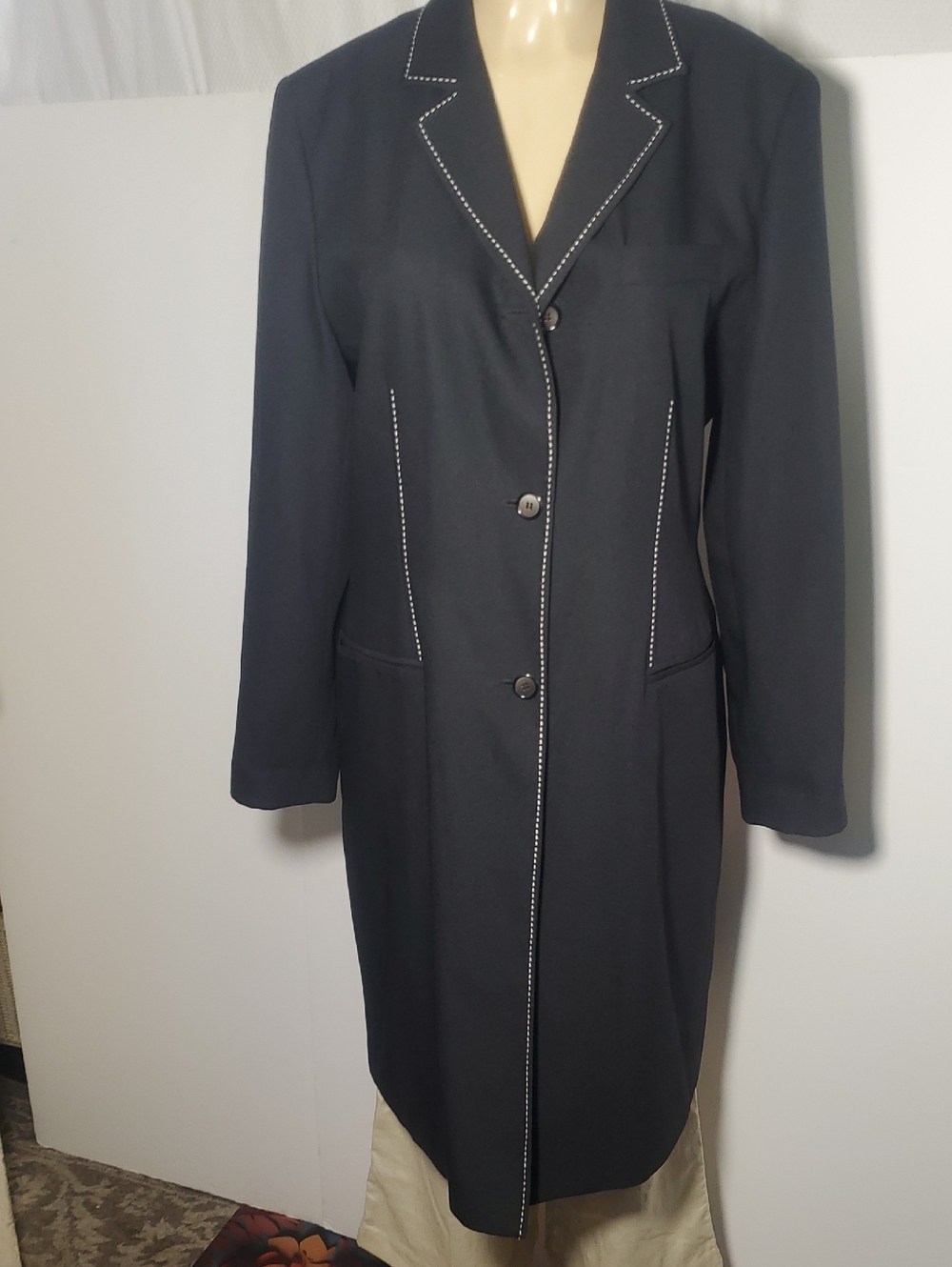Harve Benard Women's Black Long Coat with Contrast Stitching Size 16